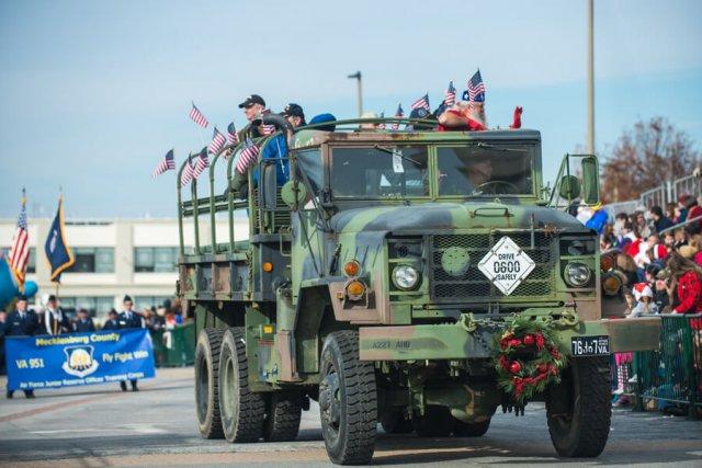 Dominion Christmas Parade 2016